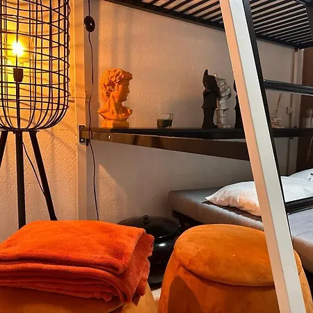 Studio En Centre-ville De - Vue Agreable - Proche De Toutes Commodites Daire